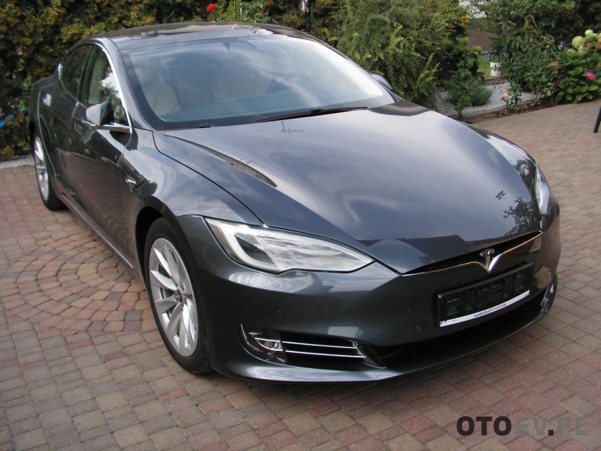 Używane Tesla Model S Standard Reichweite