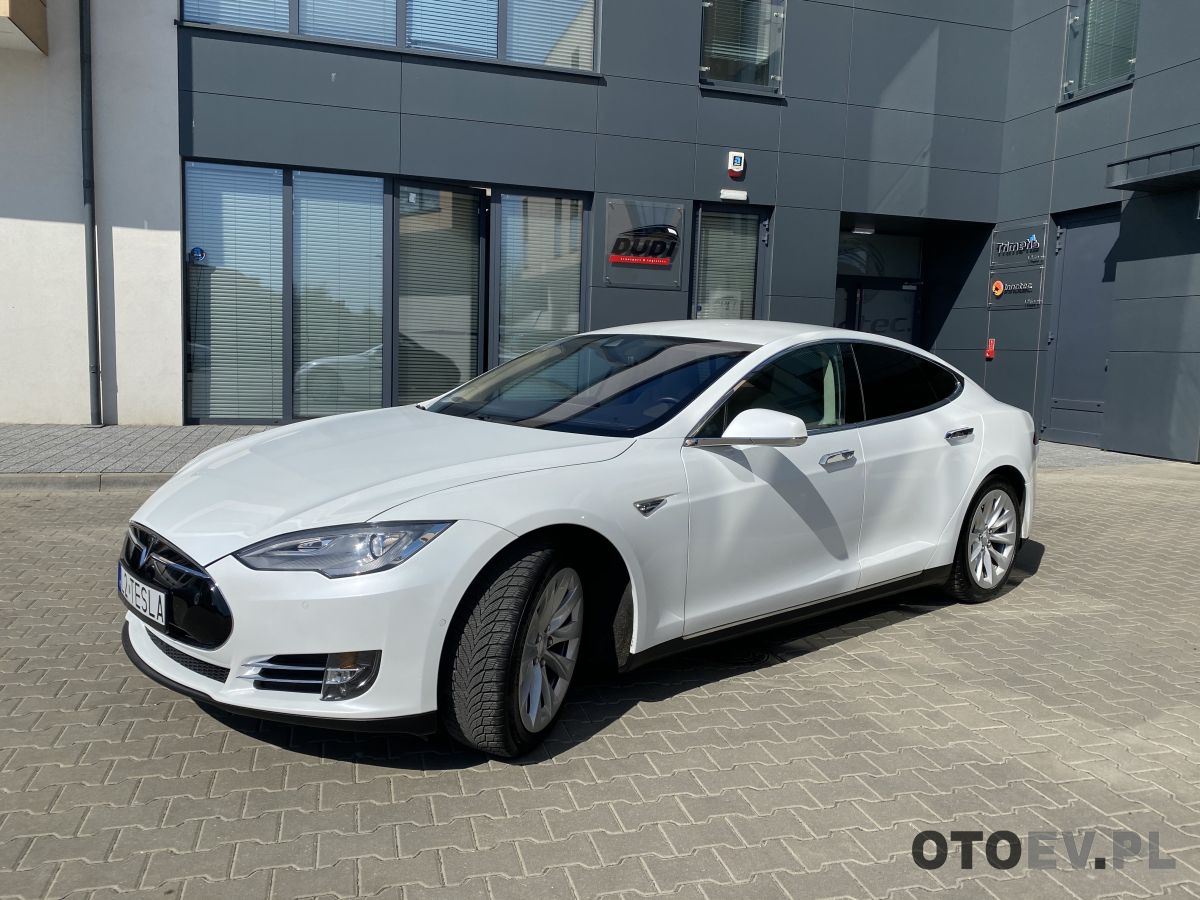 Tesla Model S 60 elektryczny opinie dane techniczne cena zdjęcia i