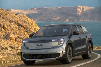 Zdjęcie Ford Explorer Electric RWD