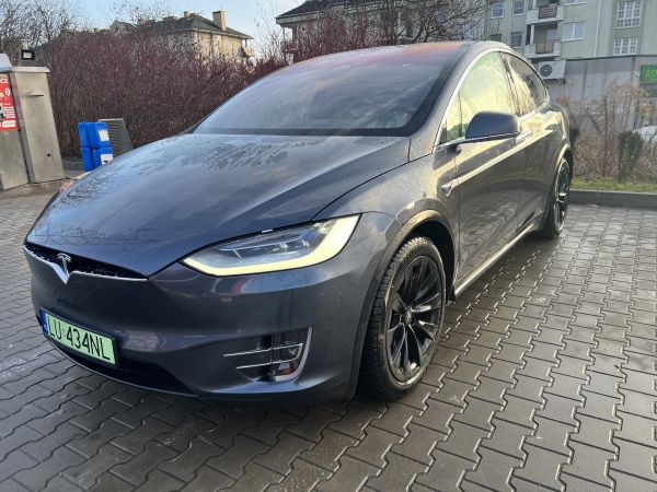 Tesla Model X Long Range