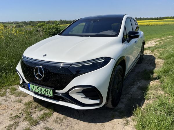 Mercedes EQS SUV 450plus
