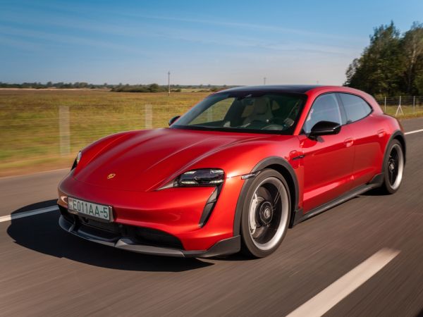 Porsche Taycan Turbo S Sport Turismo