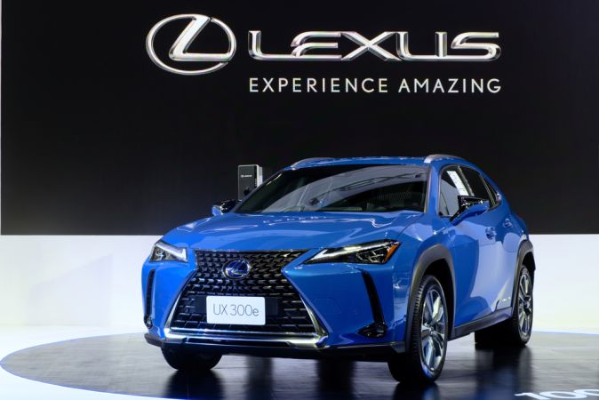 Lexus UX 300e