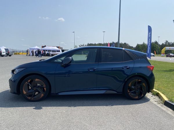 CUPRA Born 170 kW   58 kWh