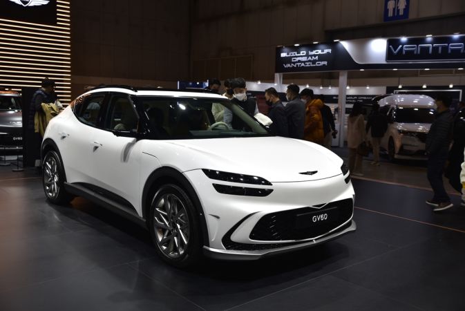 Genesis GV60 Premium