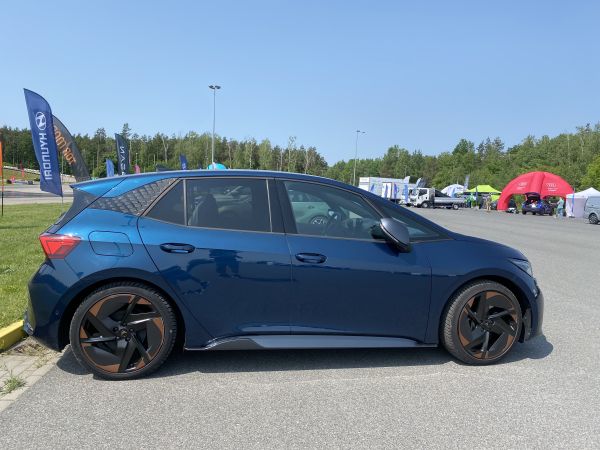 CUPRA Born 150 kW - 58 kWh CUPRA Born 150 kW - 58 kWh