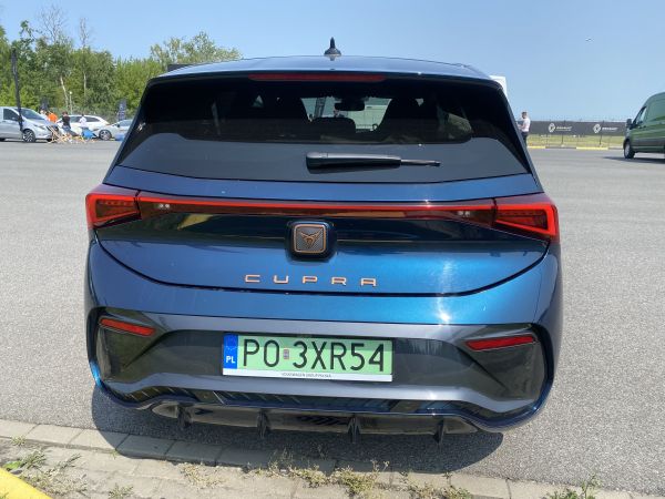 CUPRA Born 170 kW   77 kWh