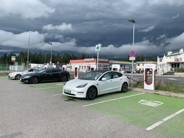 Tesla Model 3 Long Range Dual Motor