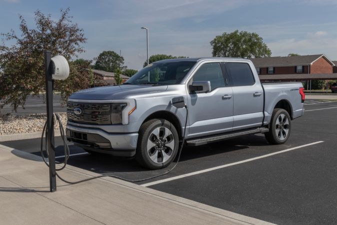 Ford F-150 Lightning PRO