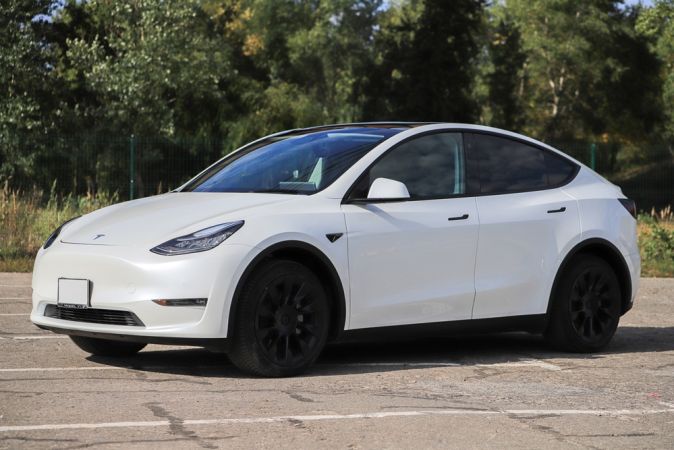 Tesla Model Y Long Range RWD