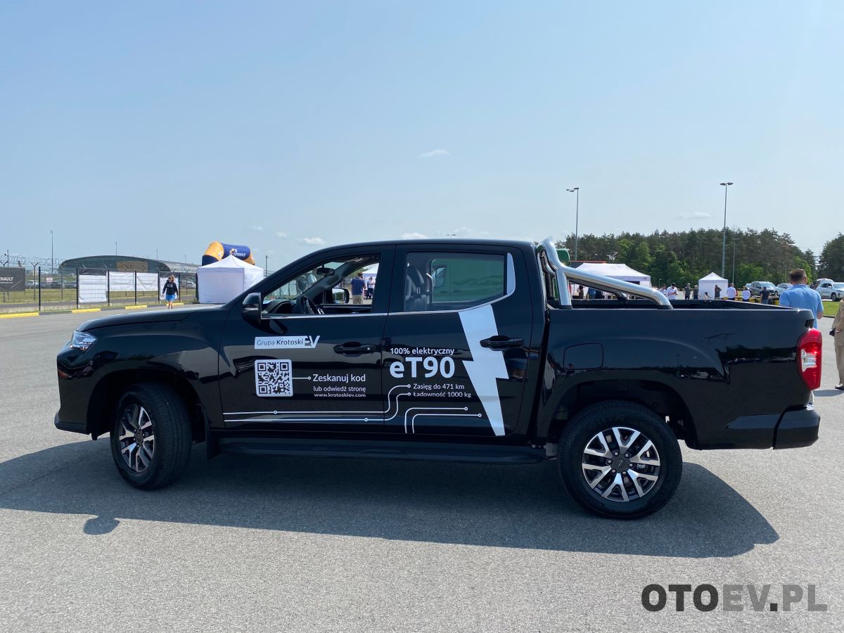 Chińskie auto elektryczne w wersji Pickup. - zdjęcie główne