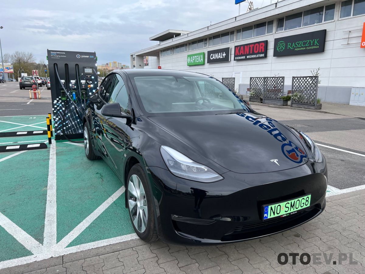 Tesla Model Y - najlepiej sprzedające się auto! - zdjęcie główne