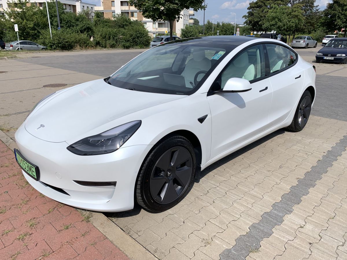 Różne baterie w 2021 roku...w Tesla Model 3 Long Range - zdjęcie główne