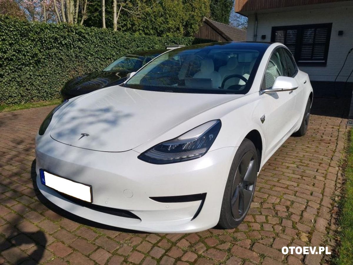 Tesla Model 3 Standard Range Plus
