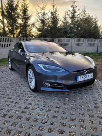  Tesla Model S 90 D