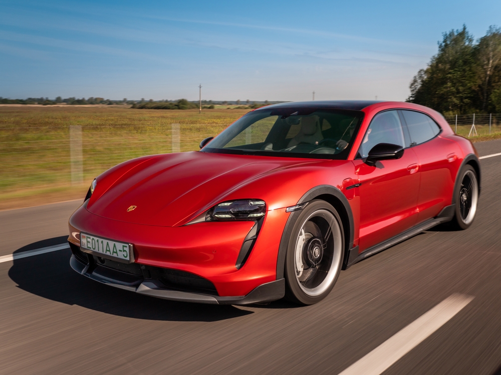 Porsche Taycan Turbo S Sport Turismo elektryczny opinie dane techniczne cena zdj cia i testy OTOEV.PL