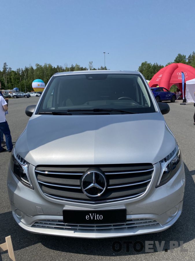 Zdjęcie Mercedes eVito Tourer Long 60 kWh