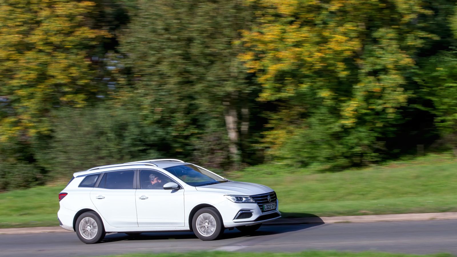 MG MG5 Electric Standard Range elektryczny - opinie, dane techniczne ...