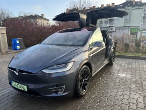 Zdjęcie Tesla Model X Standard Range