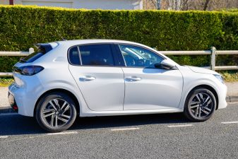 Zdjęcie Peugeot e-208 50kWh