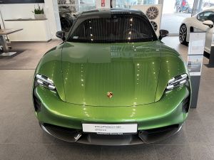 Zdjęcie Porsche Taycan GTS