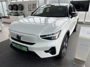 Zdjęcie Volvo C40 Recharge Twin Motor