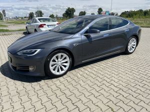Zdjęcie Tesla Model S Performance