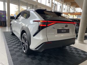 Zdjęcie Toyota bZ4X AWD