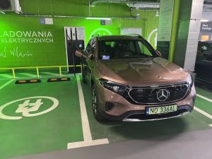 Zdjęcie Mercedes EQB 250