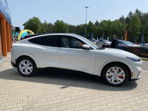 Zdjęcie Ford Mustang Mach E ER AWD