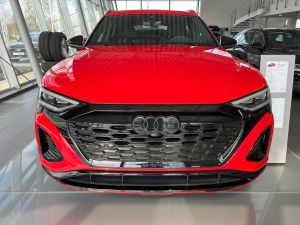 Zdjęcie Audi Q8 e-tron Sportback 50 quattro