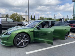 Zdjęcie Porsche Taycan Turbo S