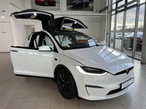 Zdjęcie Tesla Model X Plaid