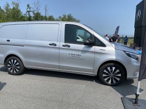 Zdjęcie Mercedes eVito Tourer Long 60 kWh