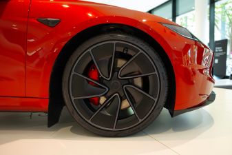 Zdjęcie Tesla Model 3 Performance (Highland)