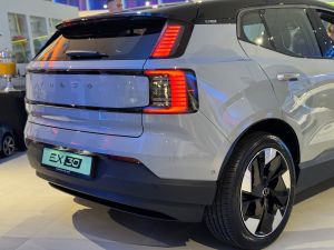 Zdjęcie Volvo EX30 Single Motor Extended Range