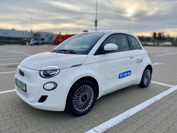 Fiat 500 on sale electric cena