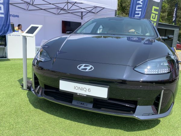 Hyundai IONIQ 6 Standard Range 2WD